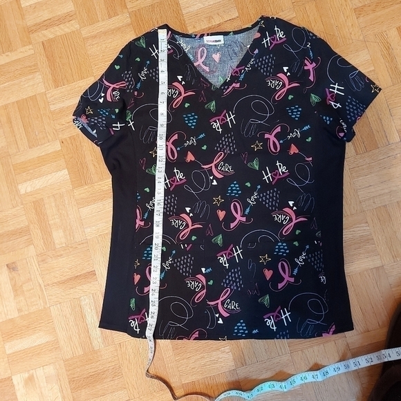 SCRUB Top Women Healthcare Medical Uniform - Picture 6 of 7